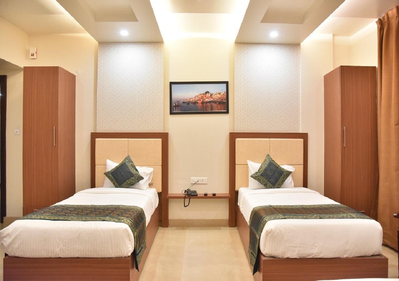 Hotel Rk Grand Bénarès Extérieur photo